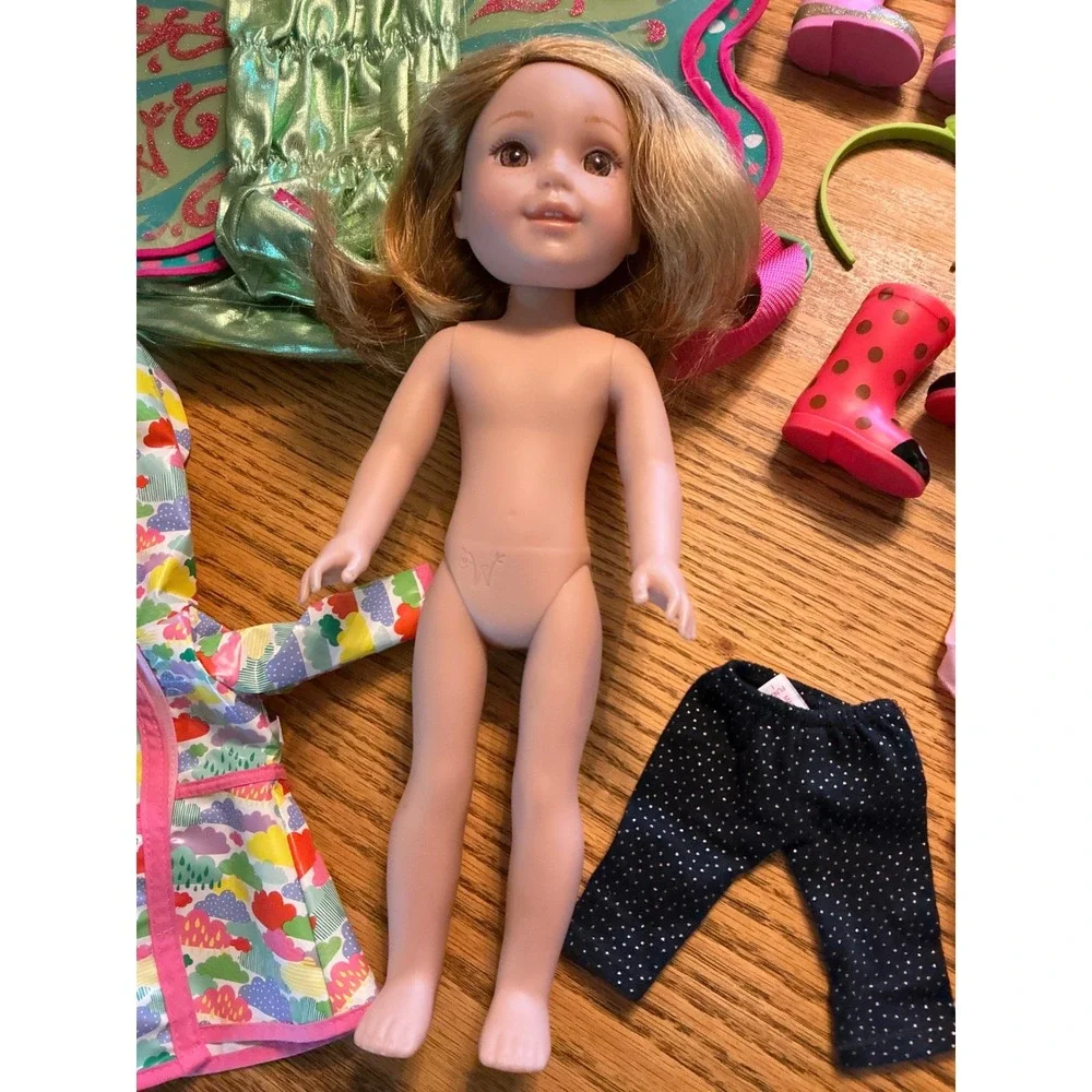 American Girl WellieWishers Willa Doll Bundle with Clothes Accessories Backpack